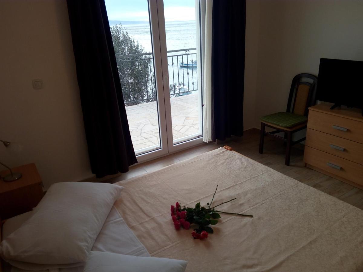 Apartment On The Beach Lokva Rogoznica Kültér fotó