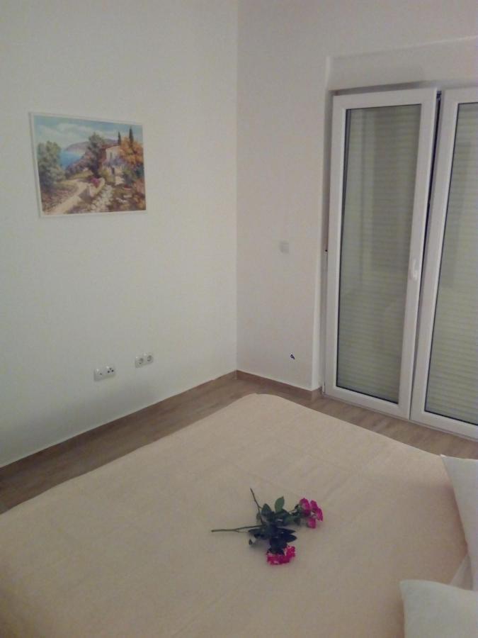 Apartment On The Beach Lokva Rogoznica Kültér fotó