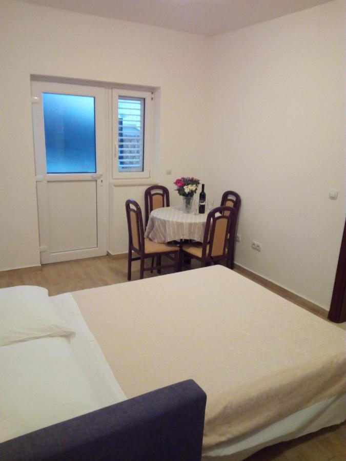 Apartment On The Beach Lokva Rogoznica Kültér fotó